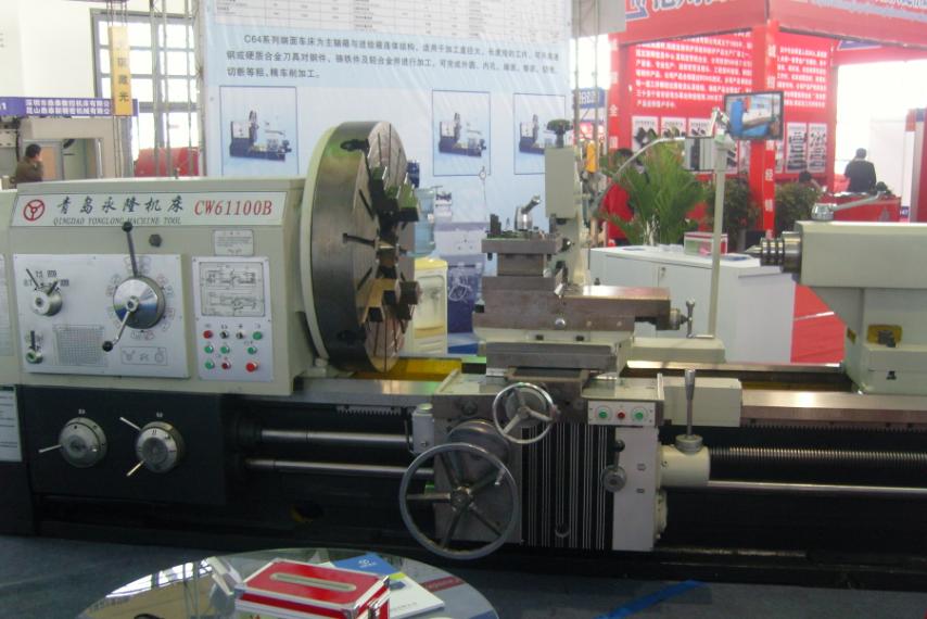 CW61100 horizontal lathe.jpg